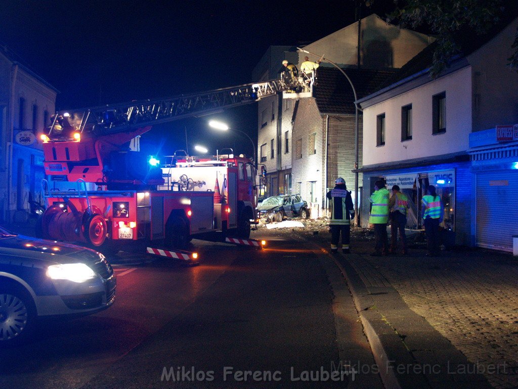 Schwerer VU Koeln Porz Eil Frankfurterstr P040.JPG